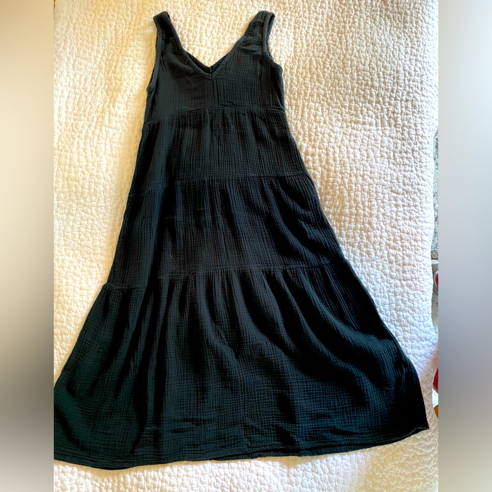 Marine Layer vneck black summer dress with pockets